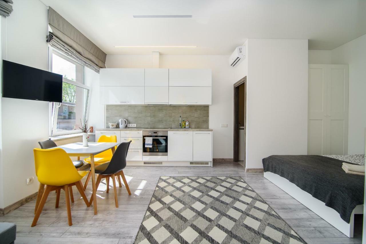 Family Apartments 2 Вильнюс Экстерьер фото